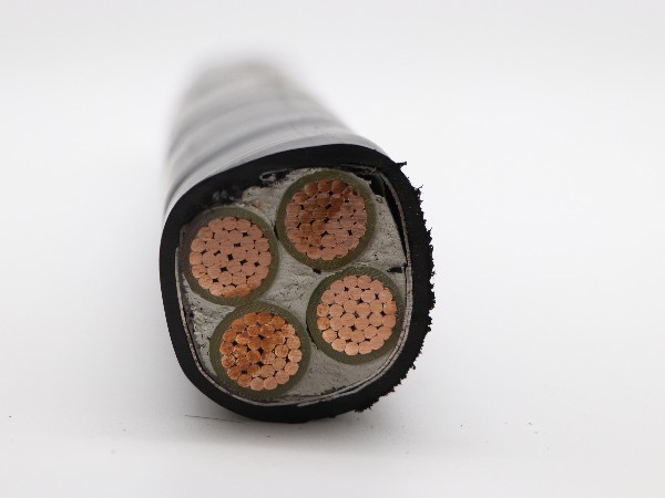 YJV22-4x150四芯交聯(lián)低壓銅芯電力電纜價(jià)格表 YJV22-4x150低壓銅芯電力電纜